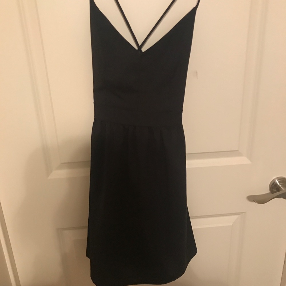 Dress - Picture 3 of 7